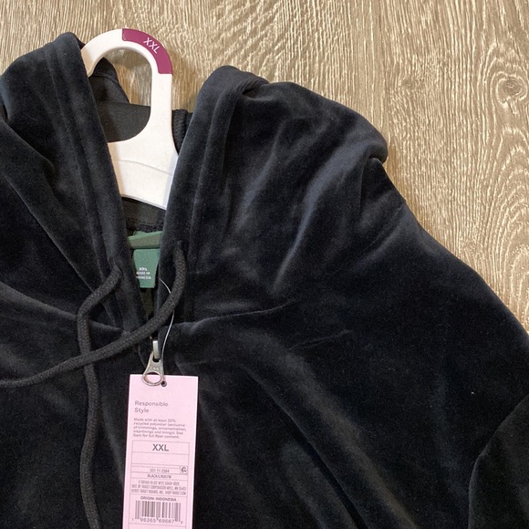 NWT Wild fable Cropped zip up hoodie - Picture 2 of 3